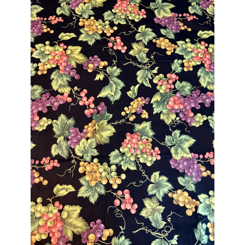 VTG new Grapevine Design FABRIC by VIP Cranston Print Works 37" X 43" grapes
